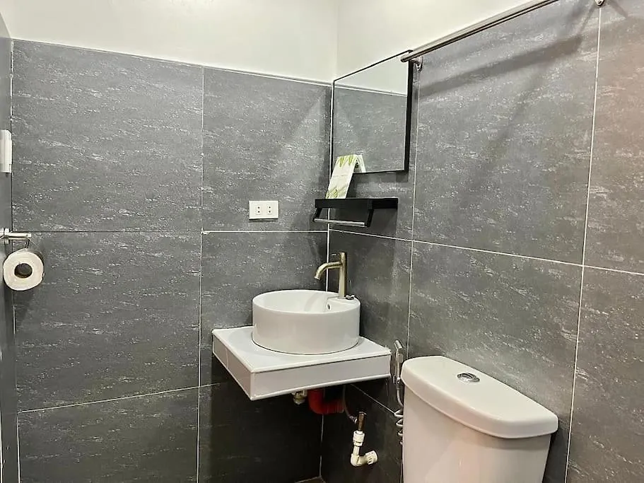 Vincent Resort Room 203 Netflix Pool Housekeeping! 安吉利斯 菲律宾