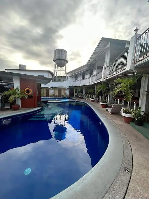 Vincent Resort Room 203 Netflix Pool Housekeeping! 安吉利斯 菲律宾
