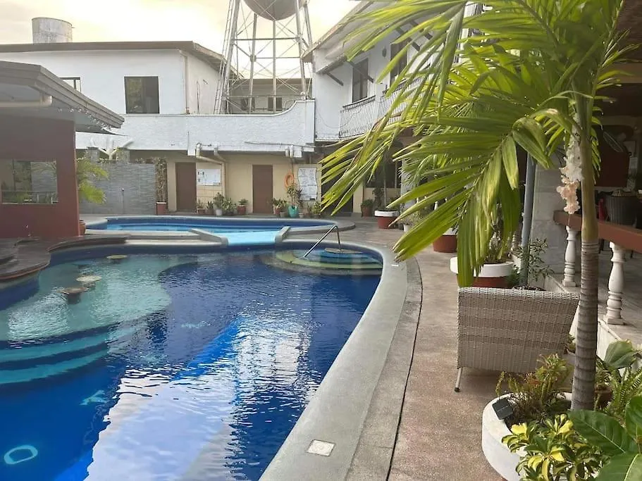 Vincent Resort Room 203 Netflix Pool Housekeeping! 安吉利斯